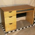 Desk 17