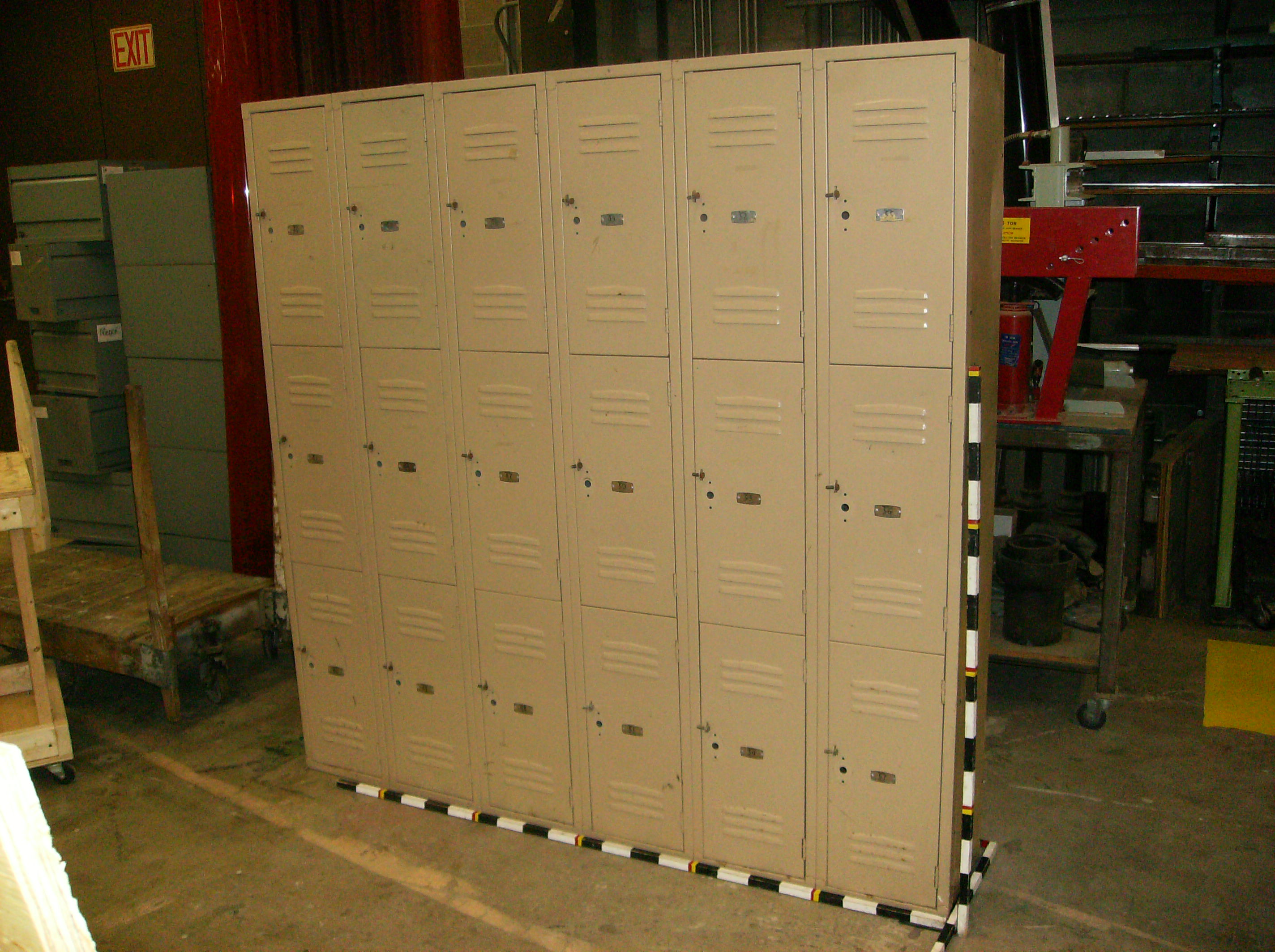 Lockers 6